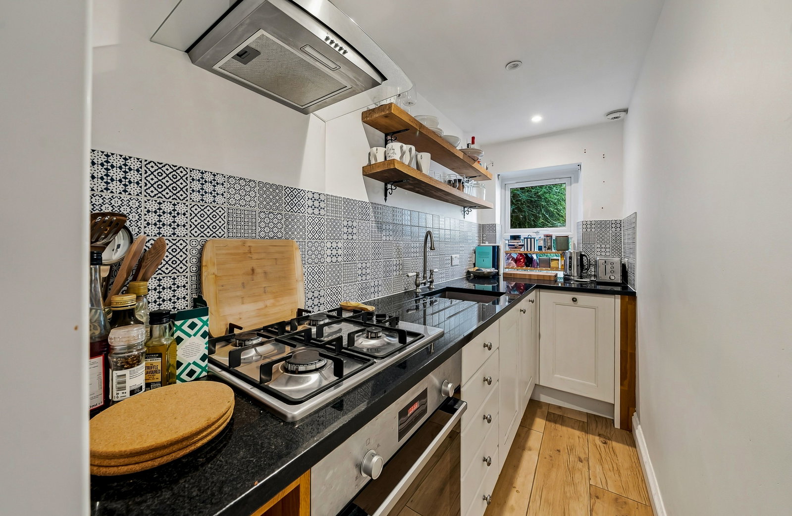 Flat for rent in London, Angles Road, London, SW16 2UR
