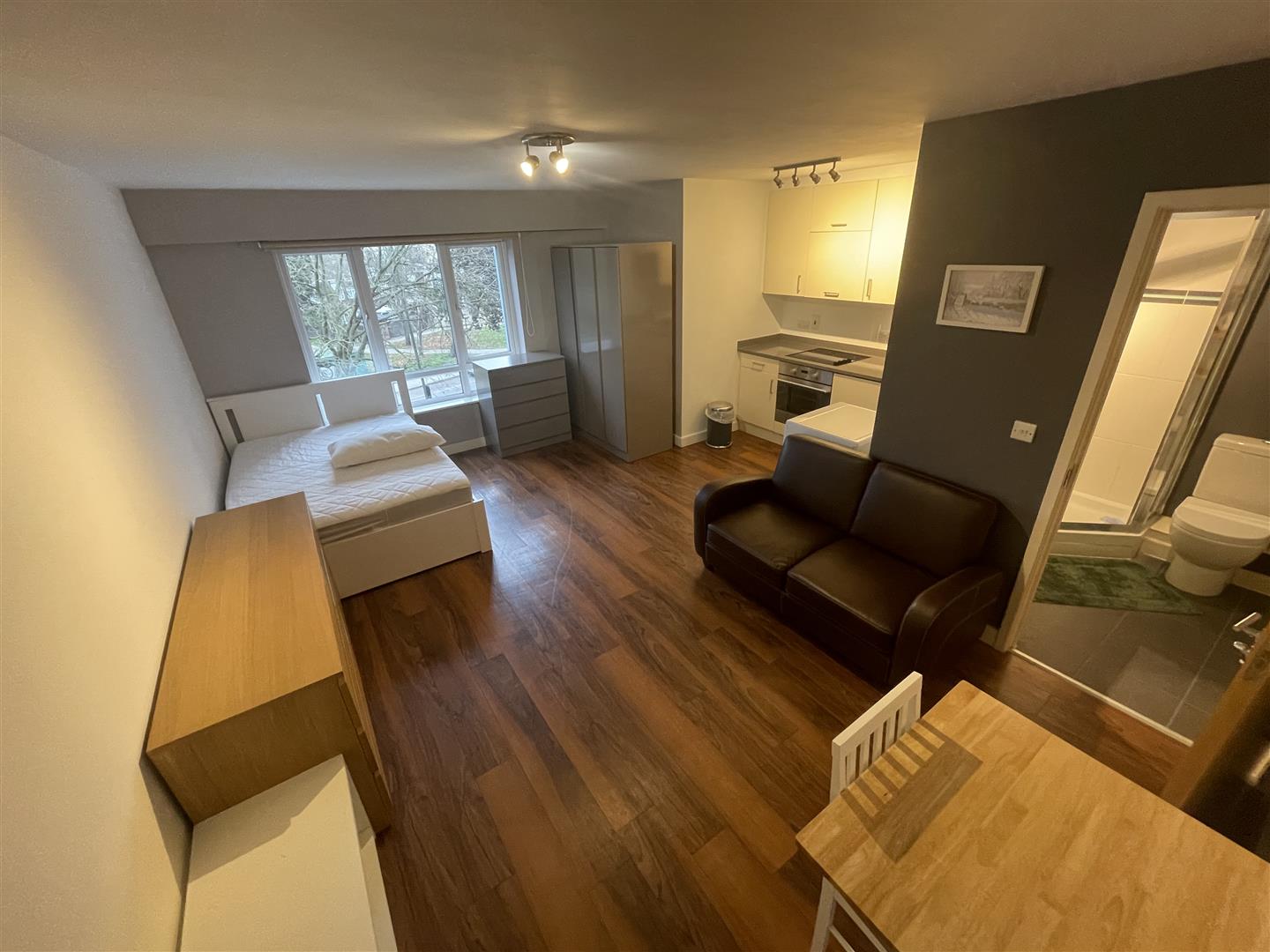 Flat for rent in London, Heritage Avenue, London, NW9 5AA