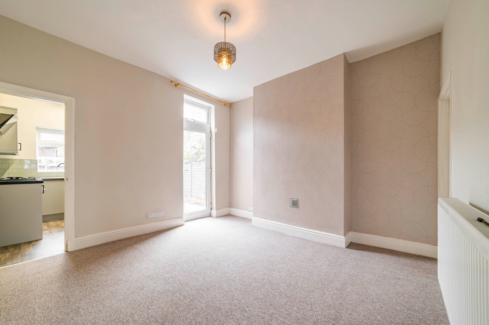 End Of Terrace House for rent in Stockport, Duchy Street, Edgeley, Stockport, SK3, 846 m²