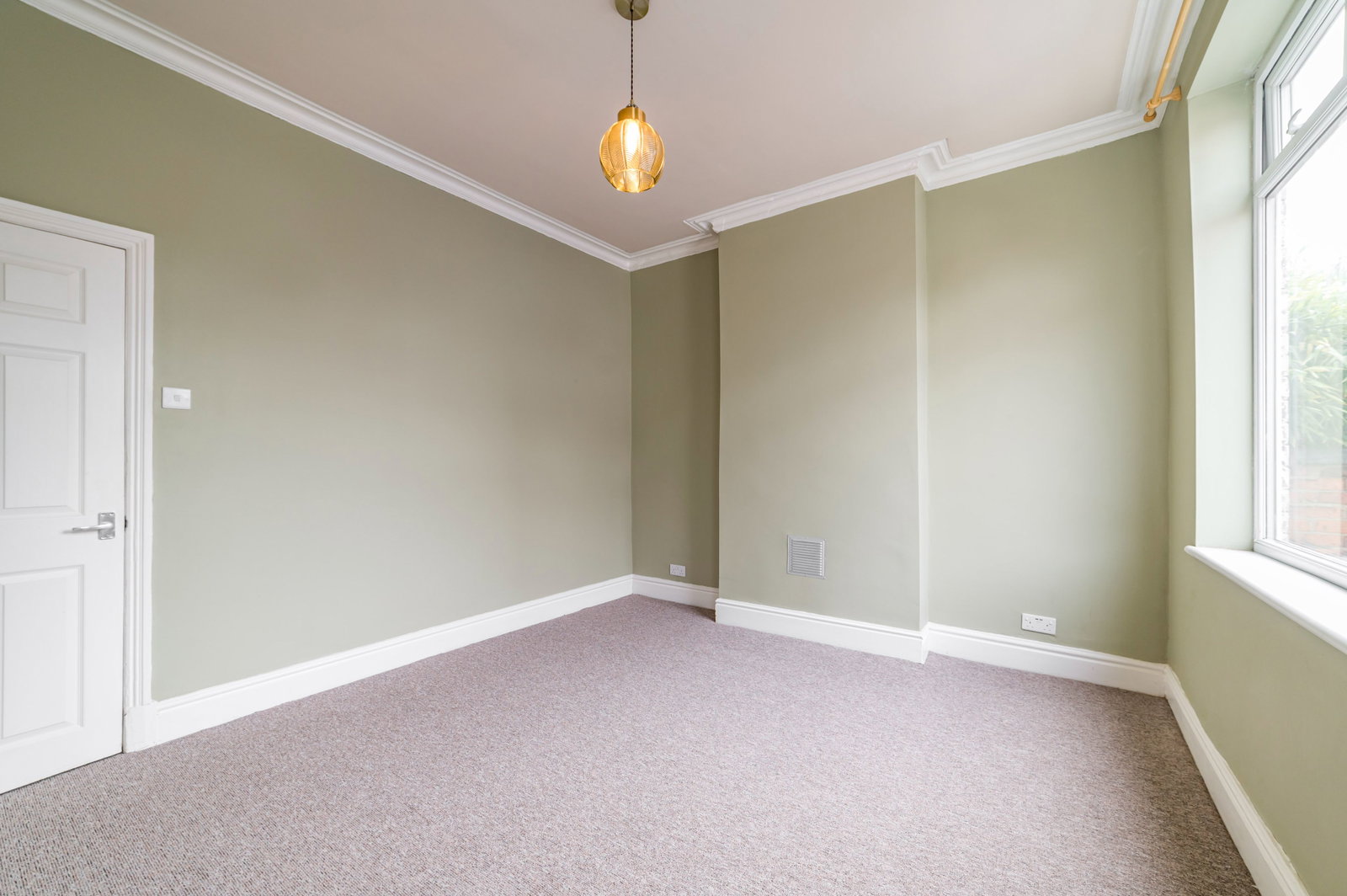 End Of Terrace House for rent in Stockport, Duchy Street, Edgeley, Stockport, SK3, 846 m²