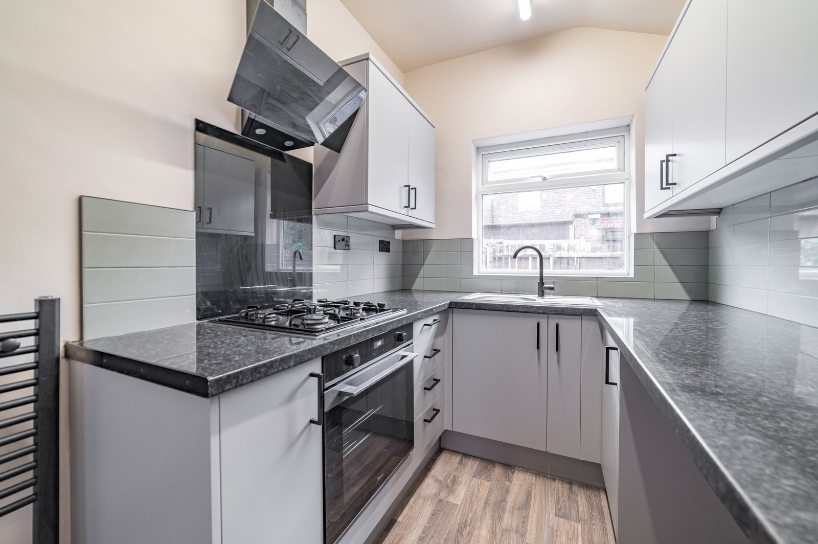 End Of Terrace House for rent in Stockport, Duchy Street, Edgeley, Stockport, SK3, 846 m²