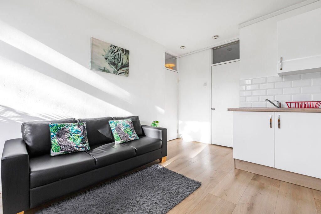 Apartment for rent in London, St. John's Estate, London, N1 6TY, 471 m²