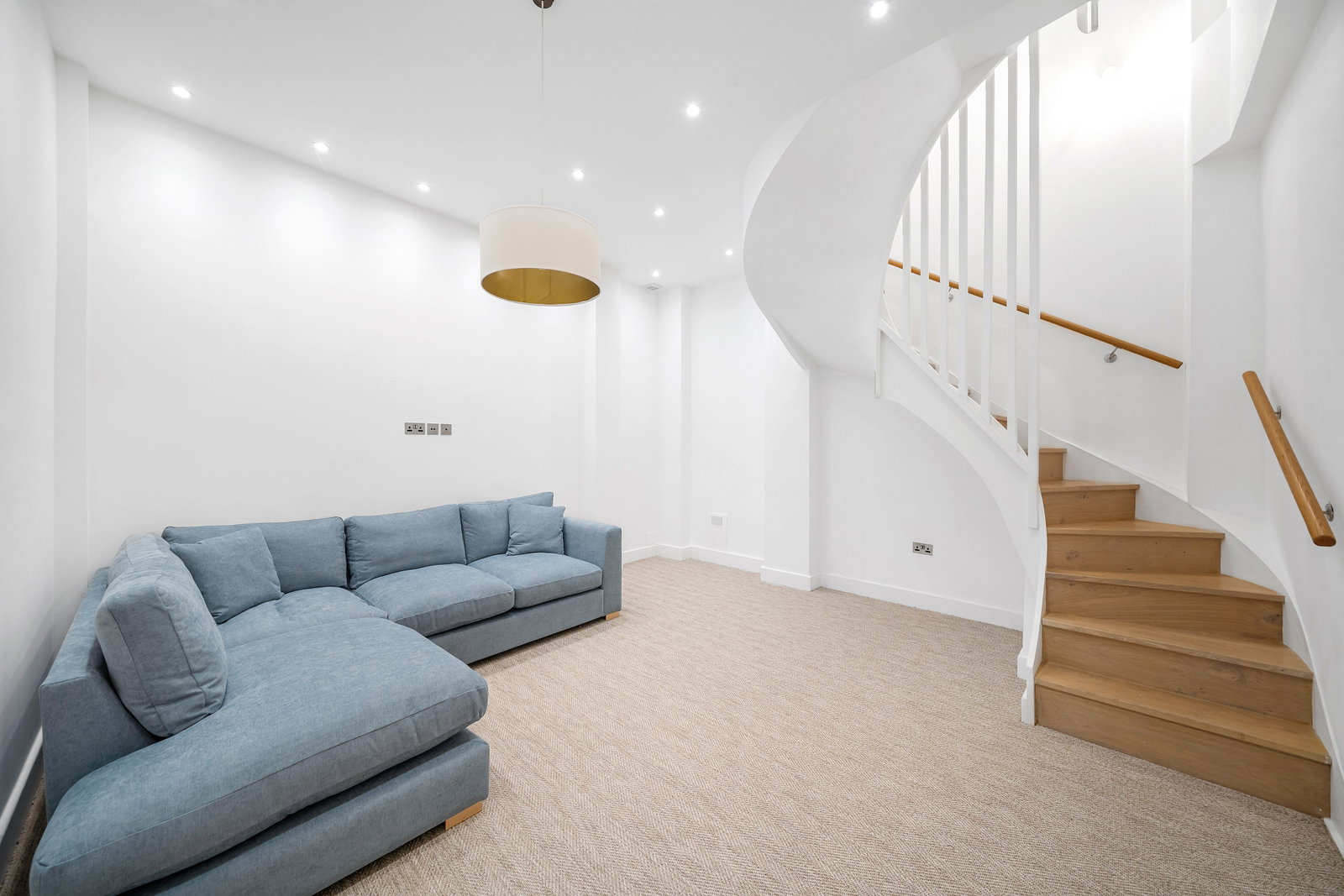 Terraced House for rent in London, Pottery Lane, Holland Park, W11, 1047 m²