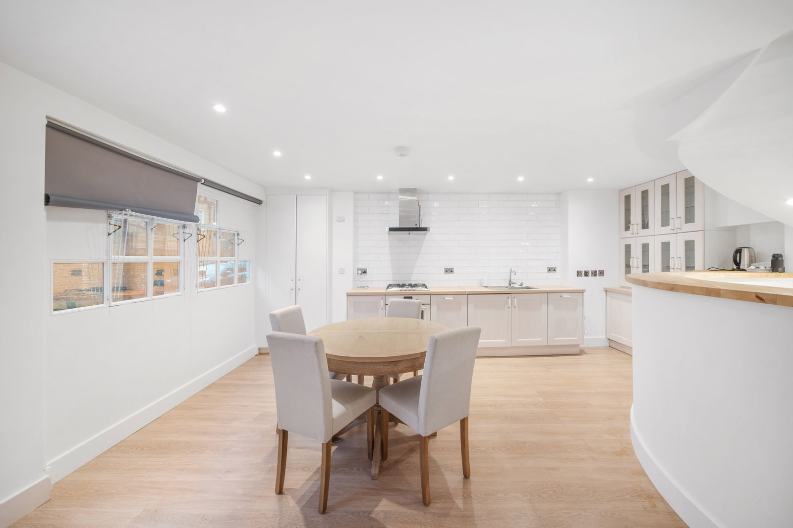 Terraced House for rent in London, Pottery Lane, Holland Park, W11, 1047 m²