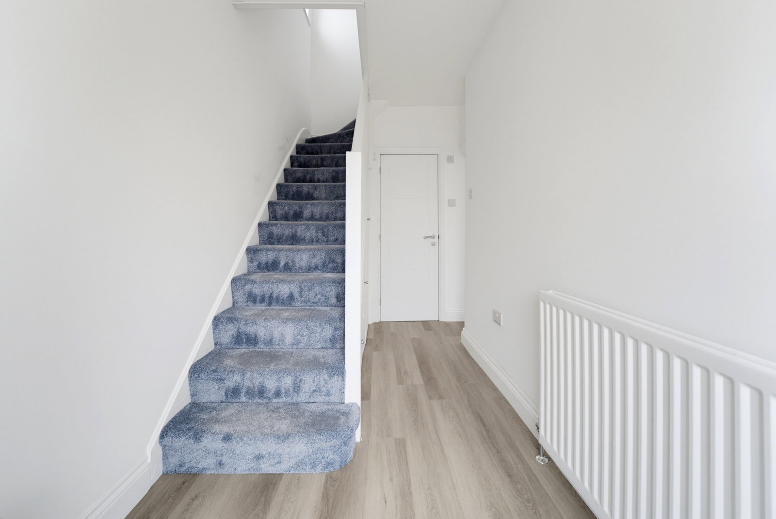 Semi Detached House for rent in Hounslow, Rosebery Road, Hounslow, TW3