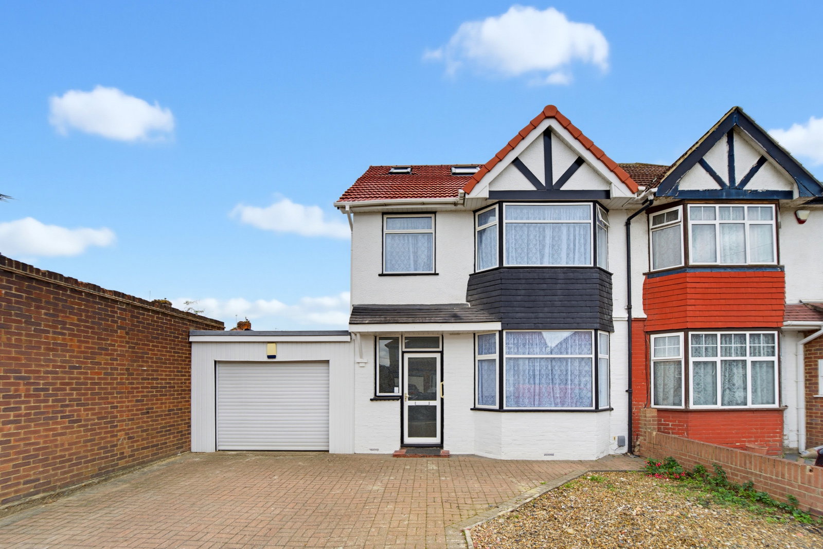 Semi Detached House for rent in Hounslow, Rosebery Road, Hounslow, TW3
