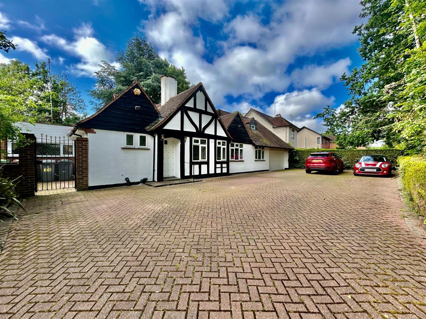 Bungalow for rent in Bushey, Elstree Road, Bushey Heath, Bushey, WD23 4GQ