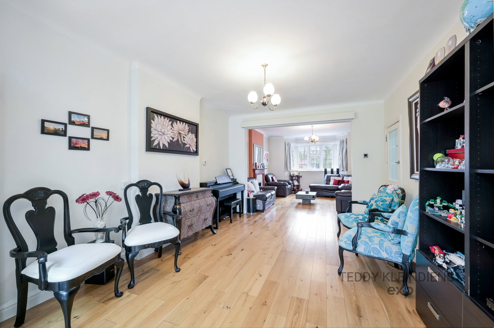 Detached House for rent in New Malden, Malden Road, New Malden, KT3 6AH, 2300 m²