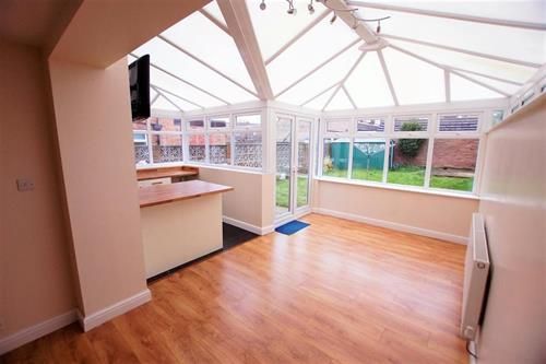 Semi Detached House for rent in Ellesmere Port, Ellerton Avenue, Little Sutton, Ellesmere Port, CH66 4PA