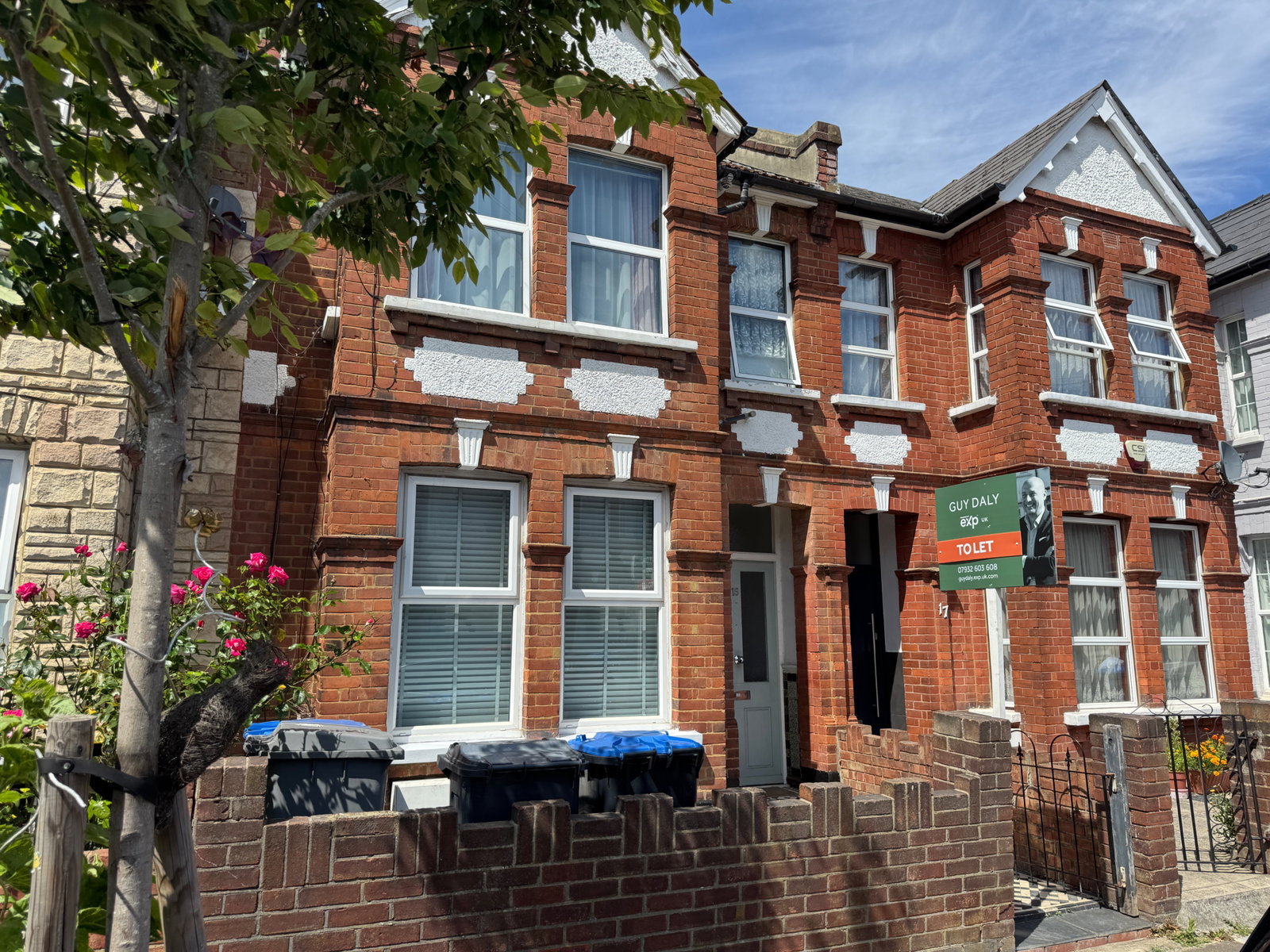 Flat for rent in London, Balmoral Road, London, NW2, 580 m²