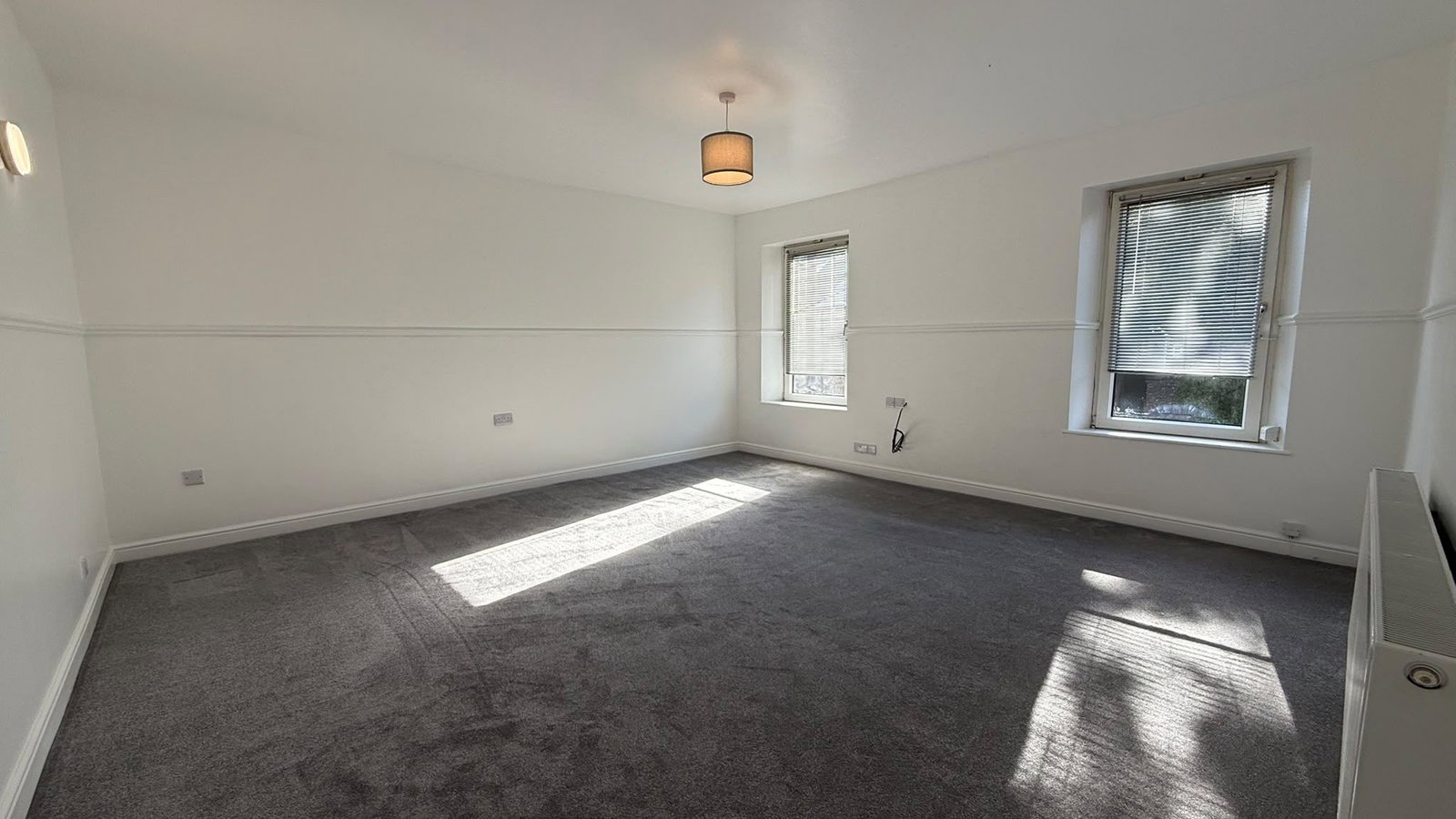 Terraced House for rent in Sheffield, 230 Manchester Road, Deepcar, S36 2RF.