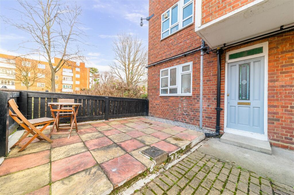 Ground Floor Flat for rent in London, Aldrington Road, Streatham, SW16, 467 m²