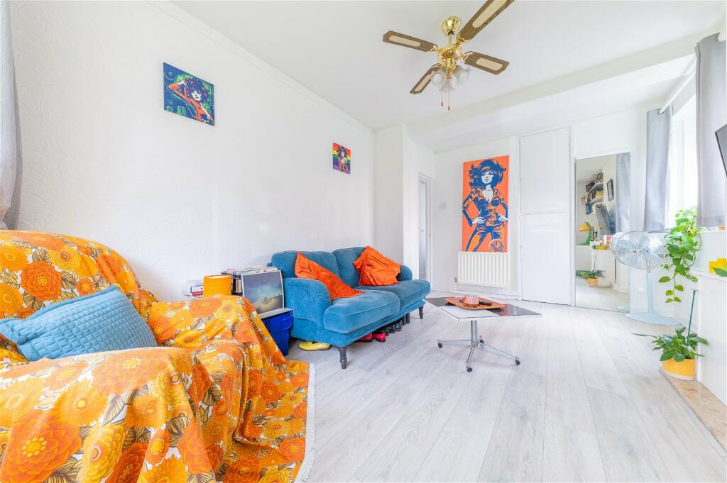Ground Floor Flat for rent in London, Aldrington Road, Streatham, SW16, 467 m²