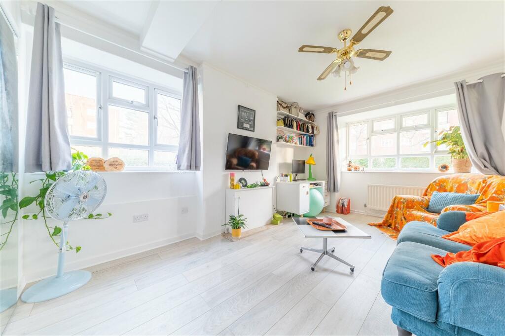 Ground Floor Flat for rent in London, Aldrington Road, Streatham, SW16, 467 m²
