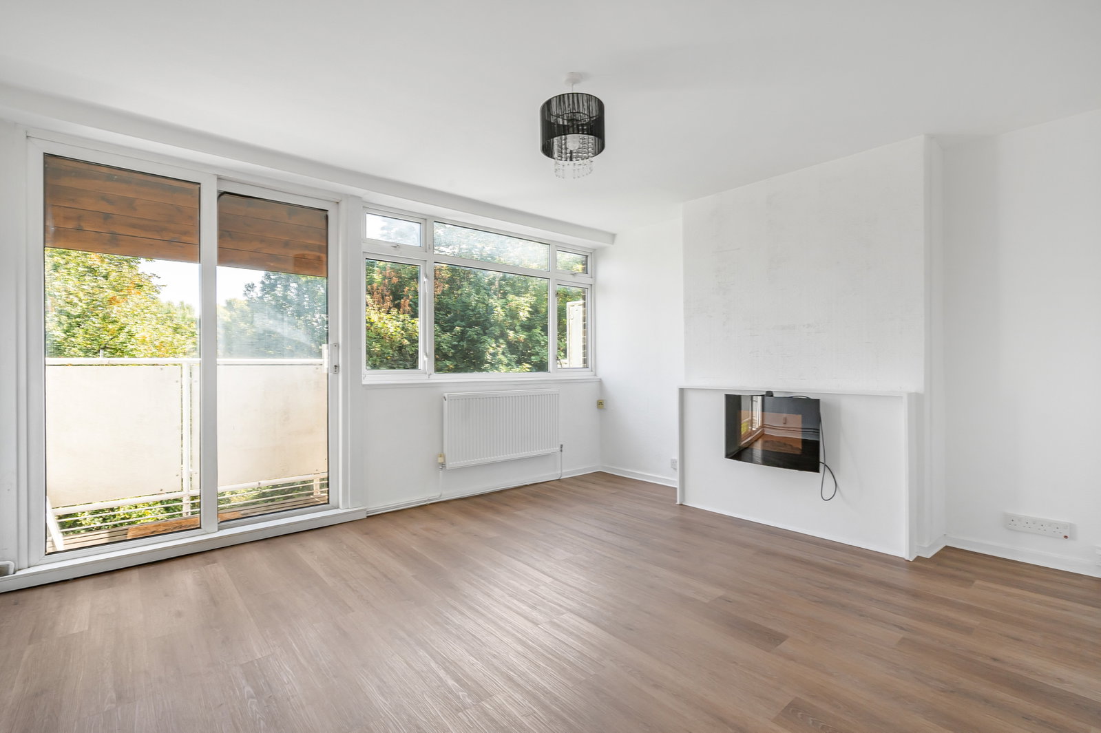 Maisonette for rent in Bromley, River Park Gardens, Bromley, 900 m²