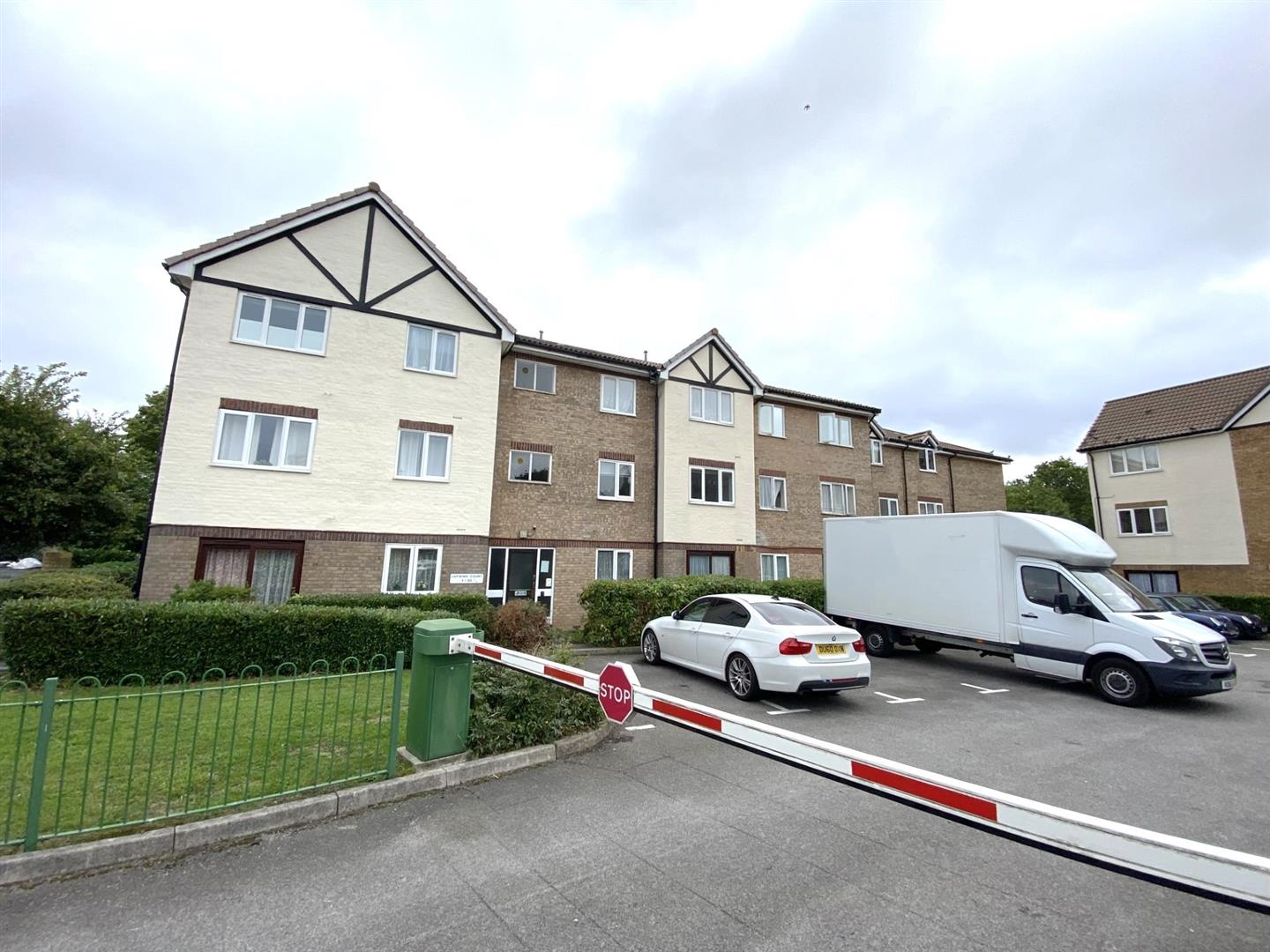 Flat for rent in London, Eagle Drive, London, NW9 5BD