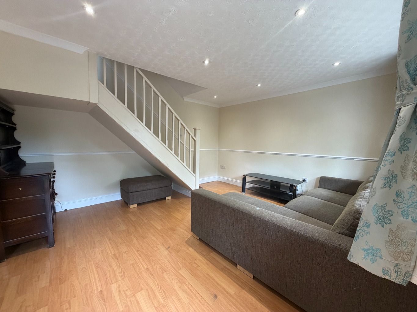 Semi Detached House for rent in Watford, Turnberry Court, Watford, WD19 7BE