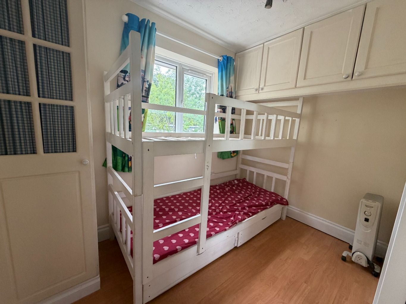 Semi Detached House for rent in Watford, Turnberry Court, Watford, WD19 7BE