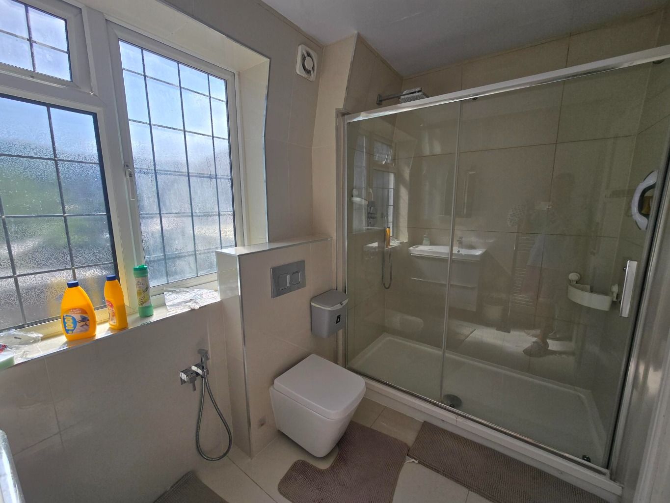 Terraced House for rent in Watford, Prestwick Road, Watford, WD19 6XU