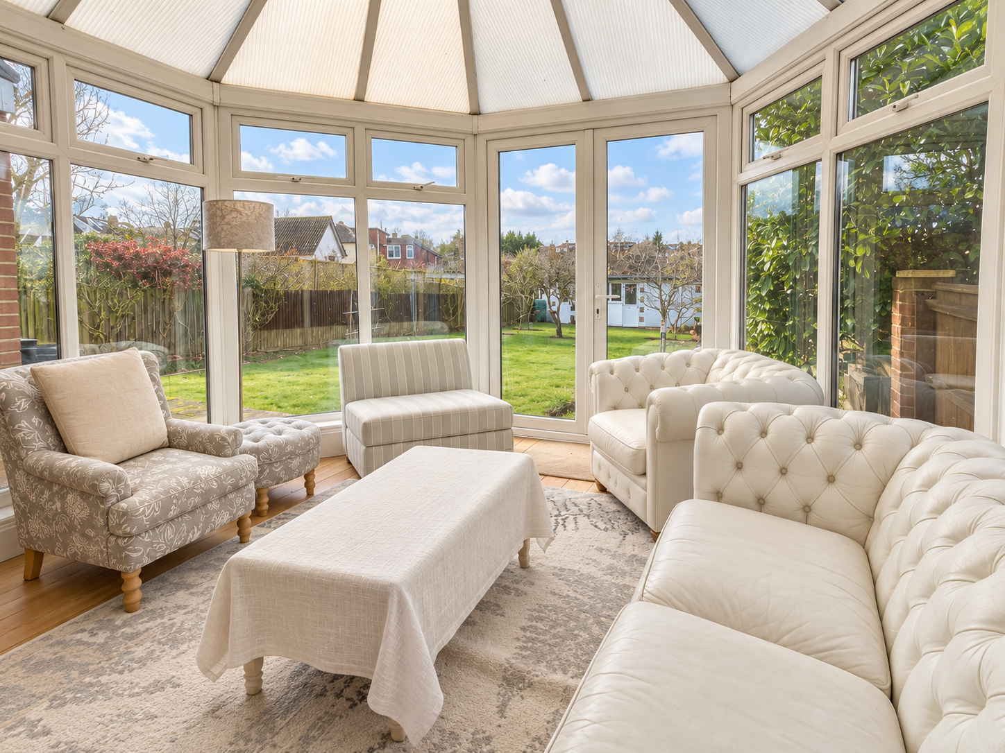 Semi Detached House for rent in London, Convent Hill, SE19, 2112 m²