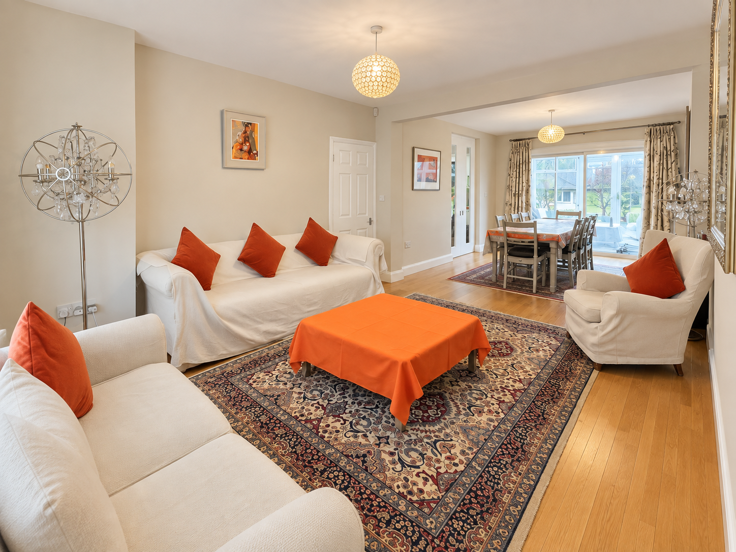 Semi Detached House for rent in London, Convent Hill, SE19, 2112 m²