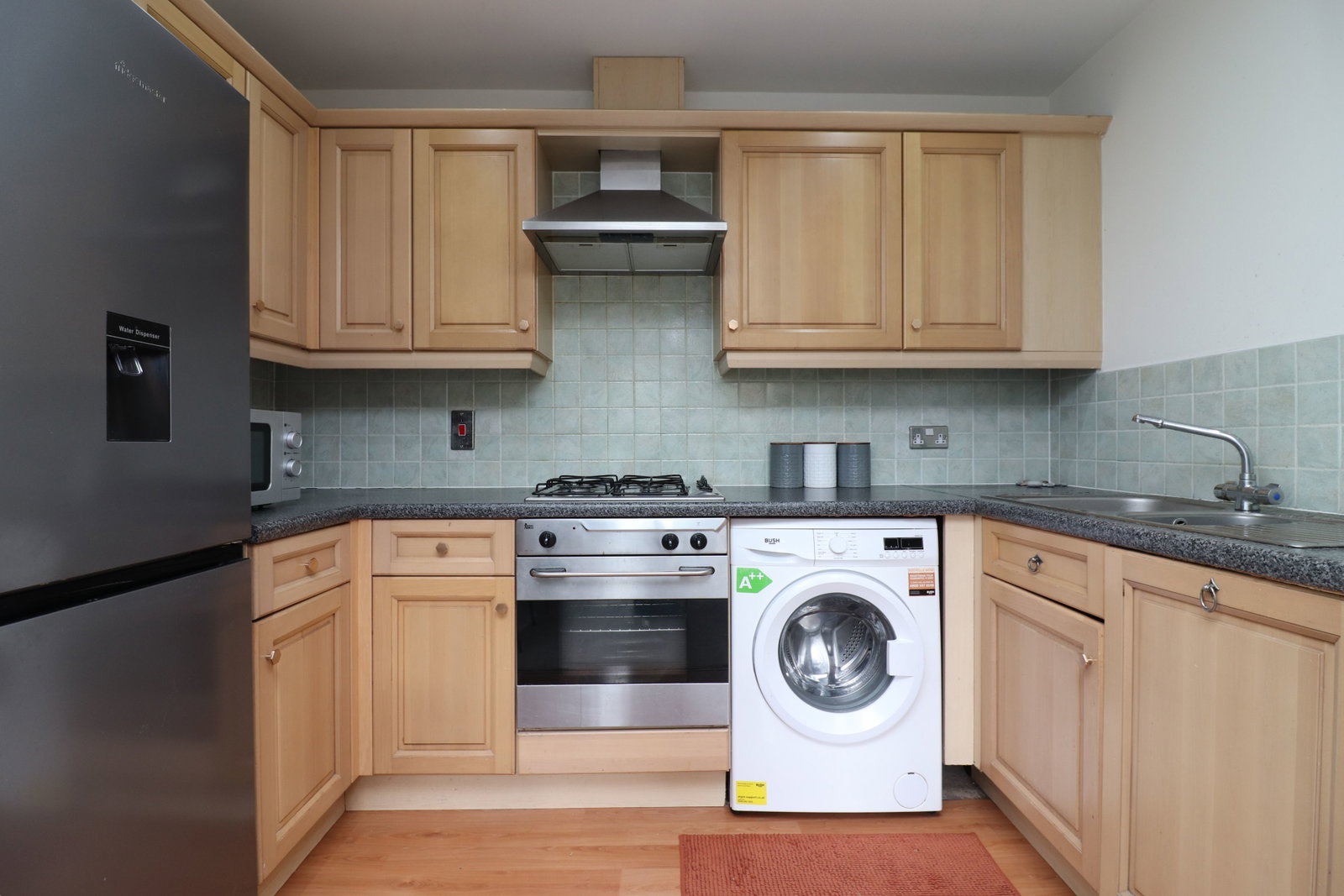 Flat for rent in Leeds, Narrowboat Wharf, Rodley, 510 m²