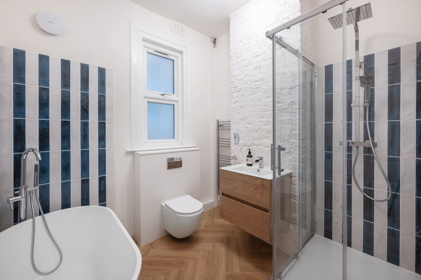 Flat for rent in London, Stanstead Road, London, SE6, 815 m²