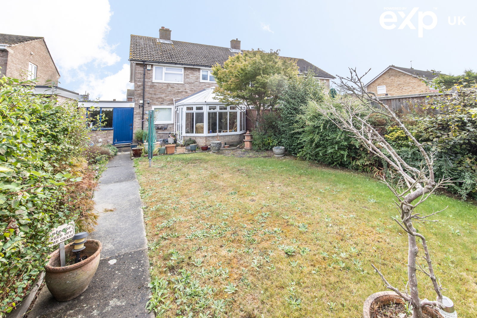Semi Detached House for sale in Swanley, Phillip Avenue, Swanley, BR8