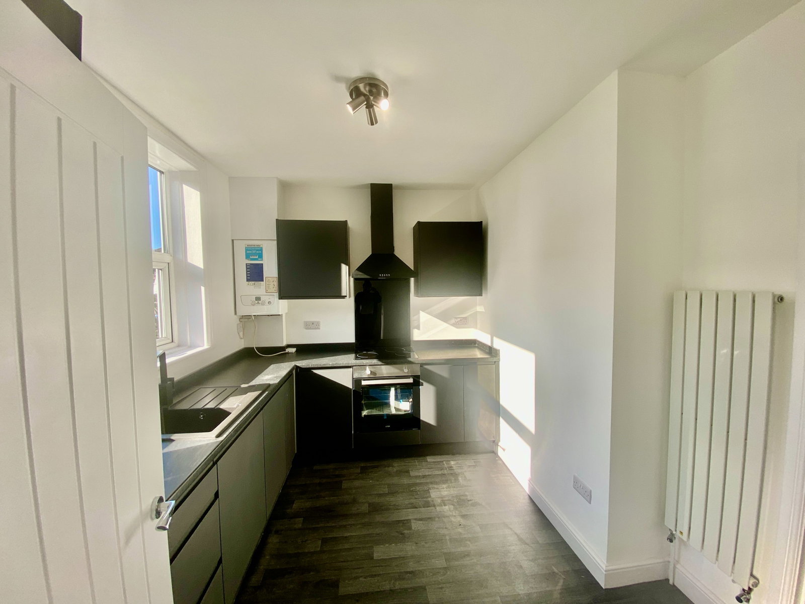 Terraced House for rent in Stockport, Oldham Avenue, Stockport, SK1 4BG