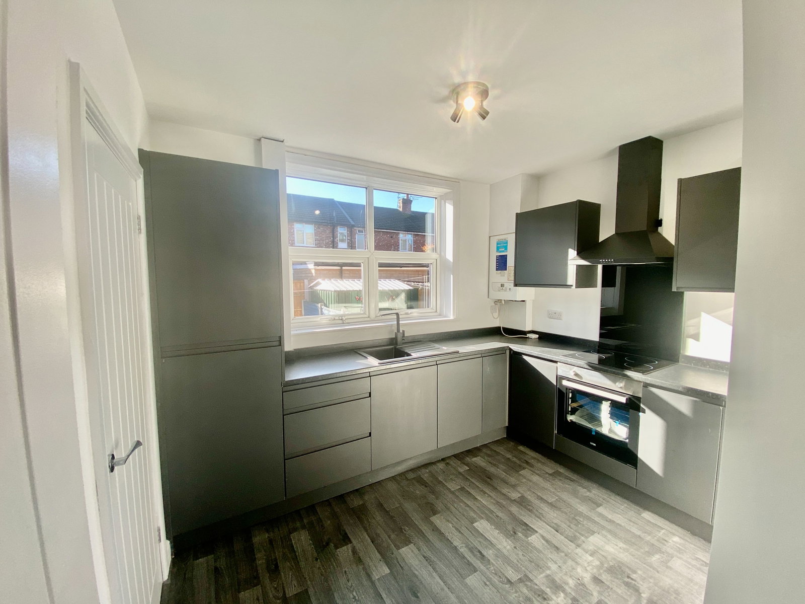 Terraced House for rent in Stockport, Oldham Avenue, Stockport, SK1 4BG