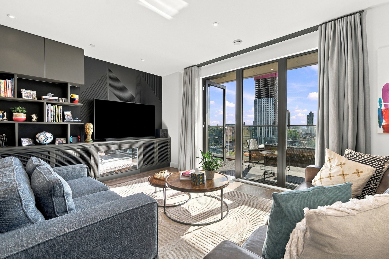 Apartment for rent in London, Creek Lane, SW18, 1050 m²
