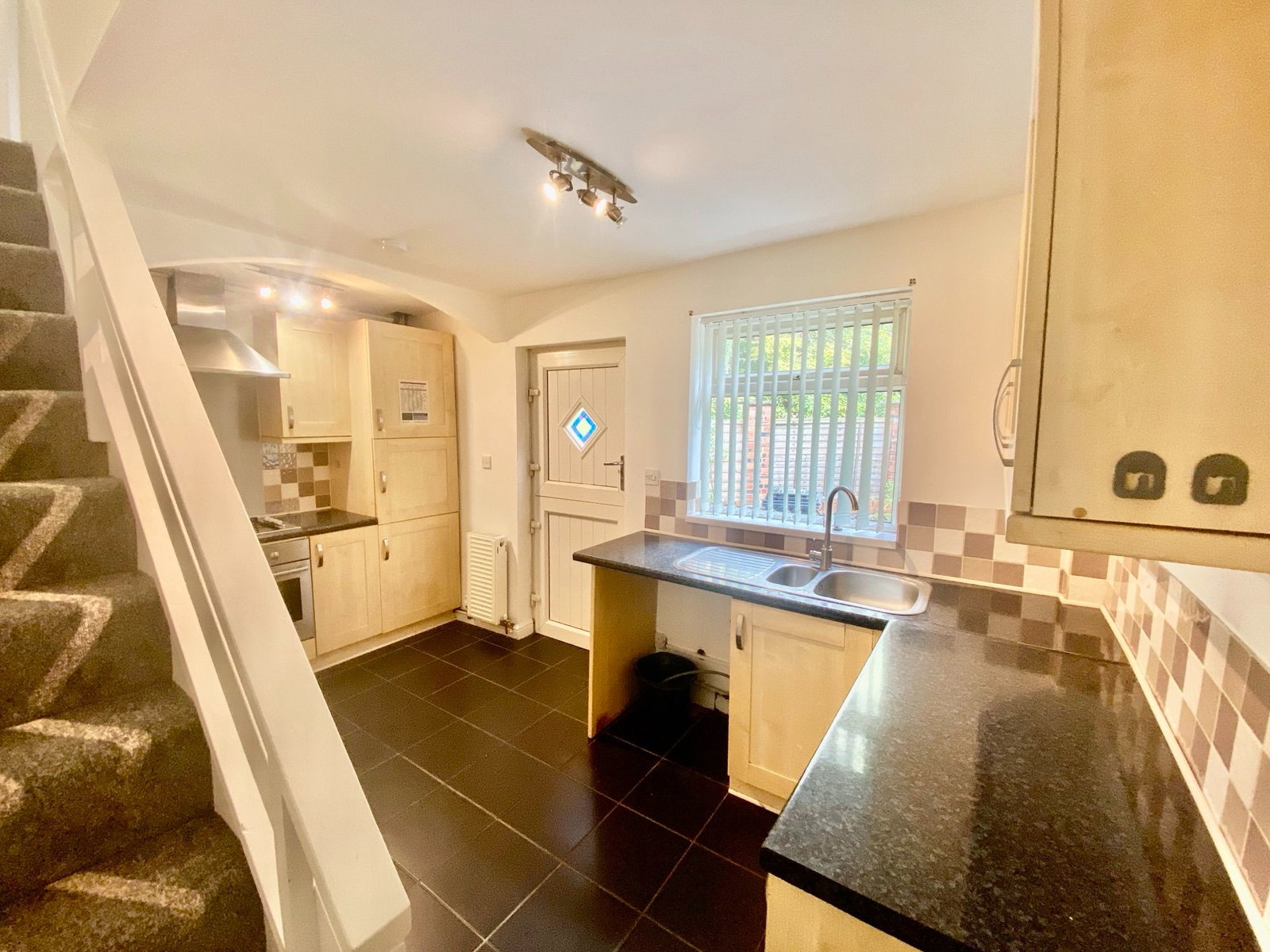 Terraced House for rent in Stockport, London Road, Hazel Grove, Stockport, SK7 6AA