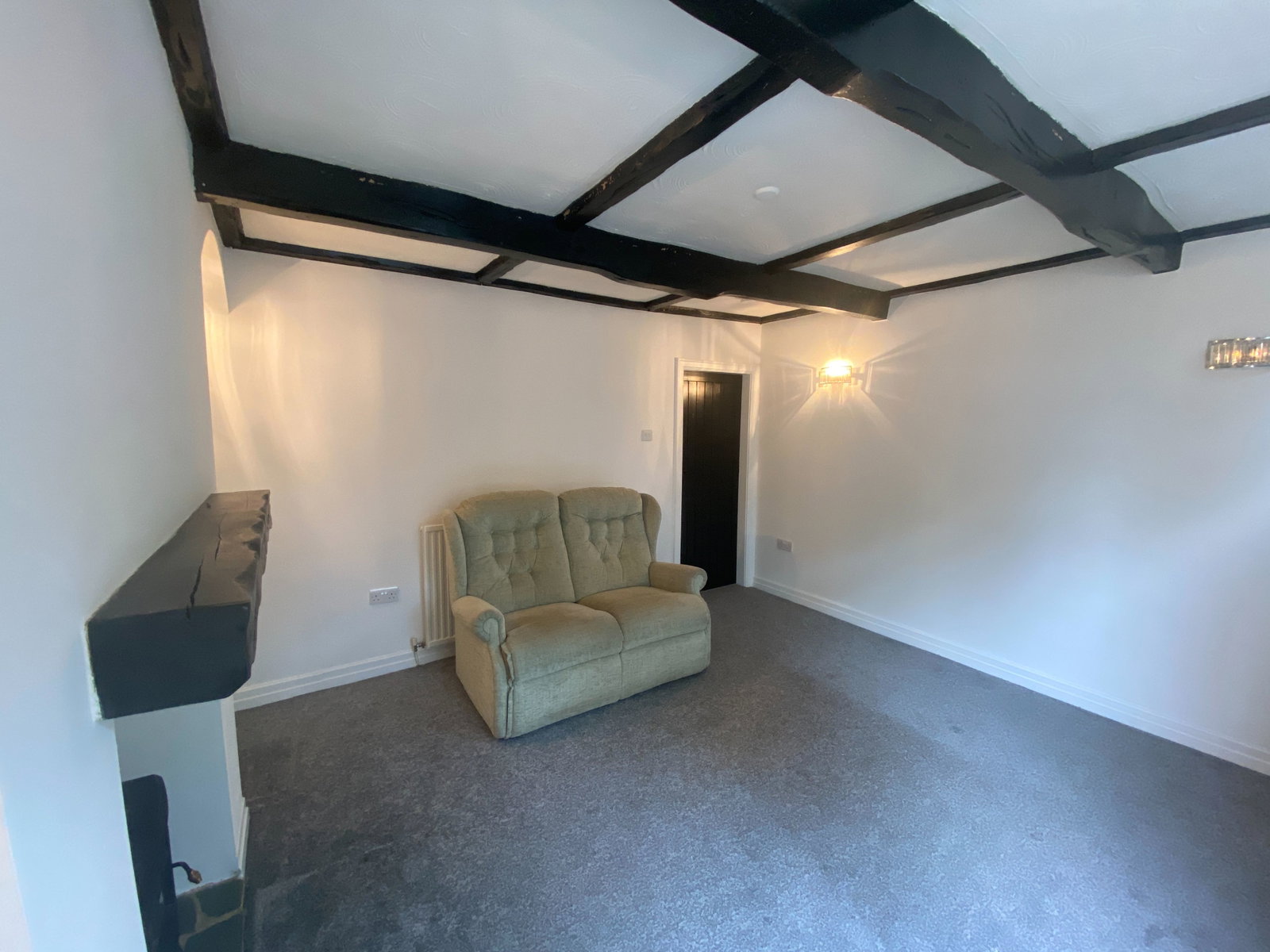 Terraced House for rent in Stockport, London Road, Hazel Grove, Stockport, SK7 6AA