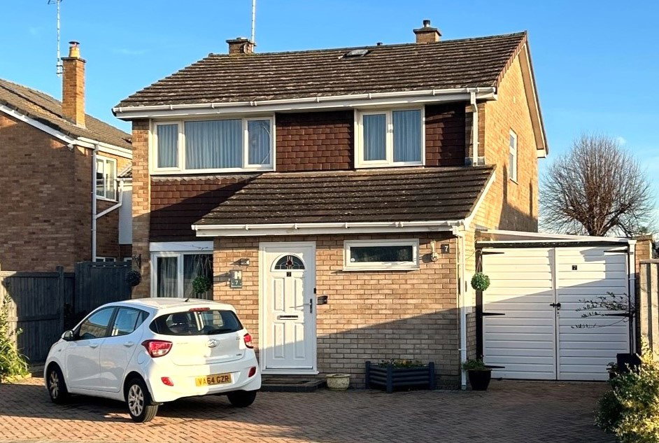 Detached House in Gloucester