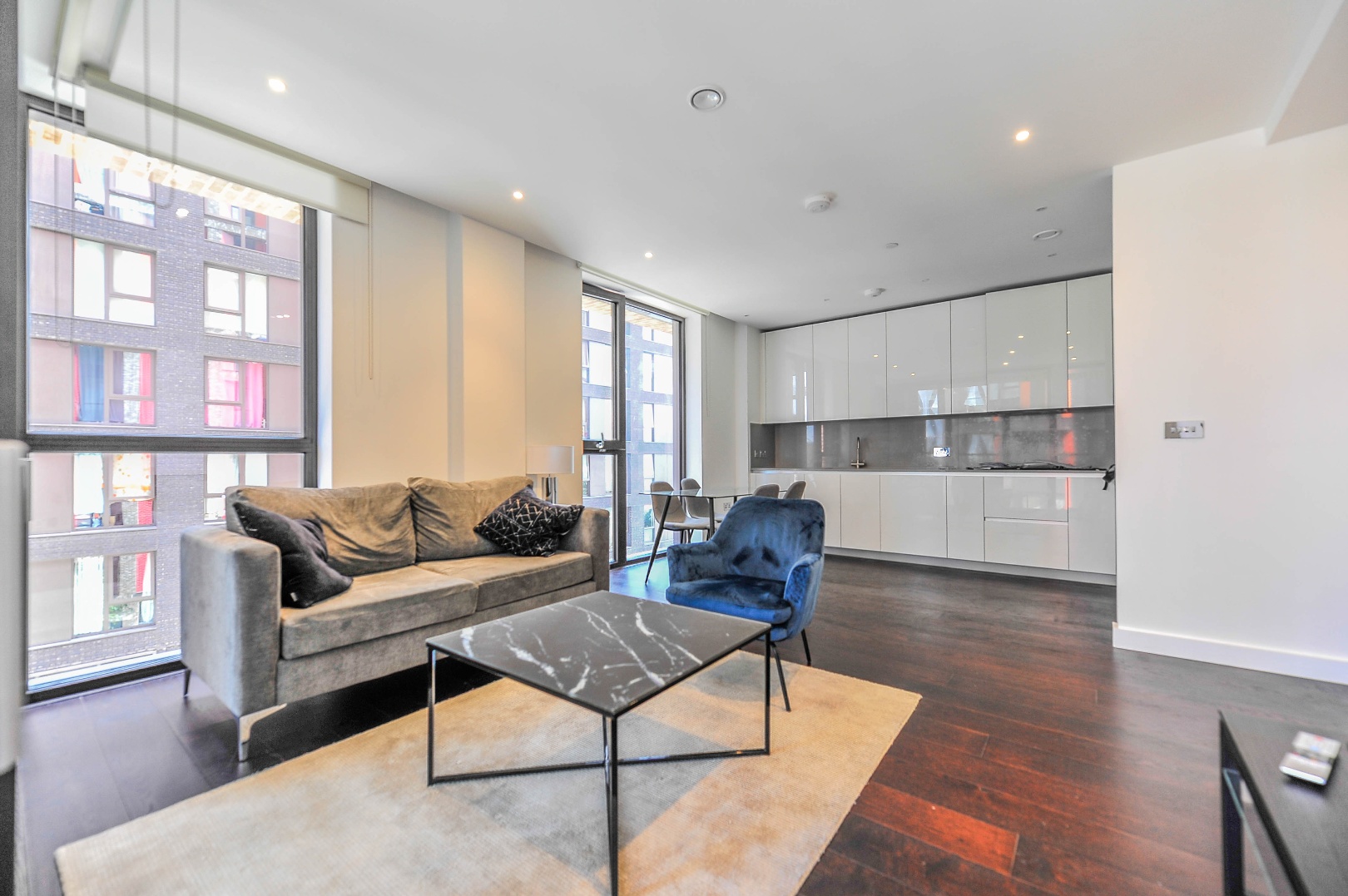 Flat for rent in London, London, SW11 7AB