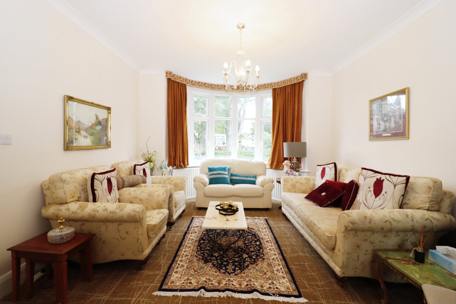 Detached House for sale in Scunthorpe, Vicarage Gardens, Scunthorpe, DN15 7AZ