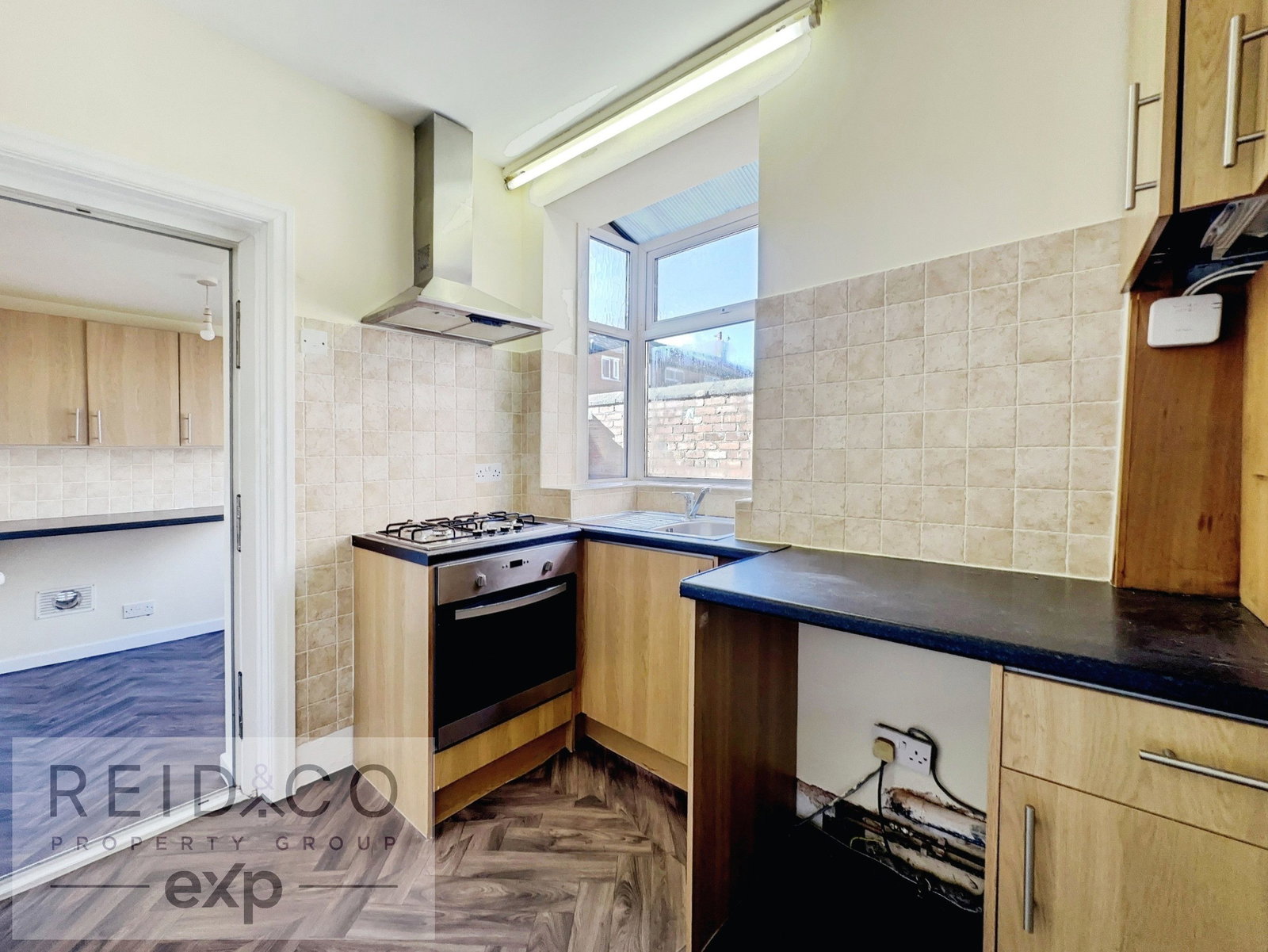 Terraced House for rent in Preston, Bucklands Avenue, Ashton-on-Ribble, Preston, PR2 2BP, 812 m²