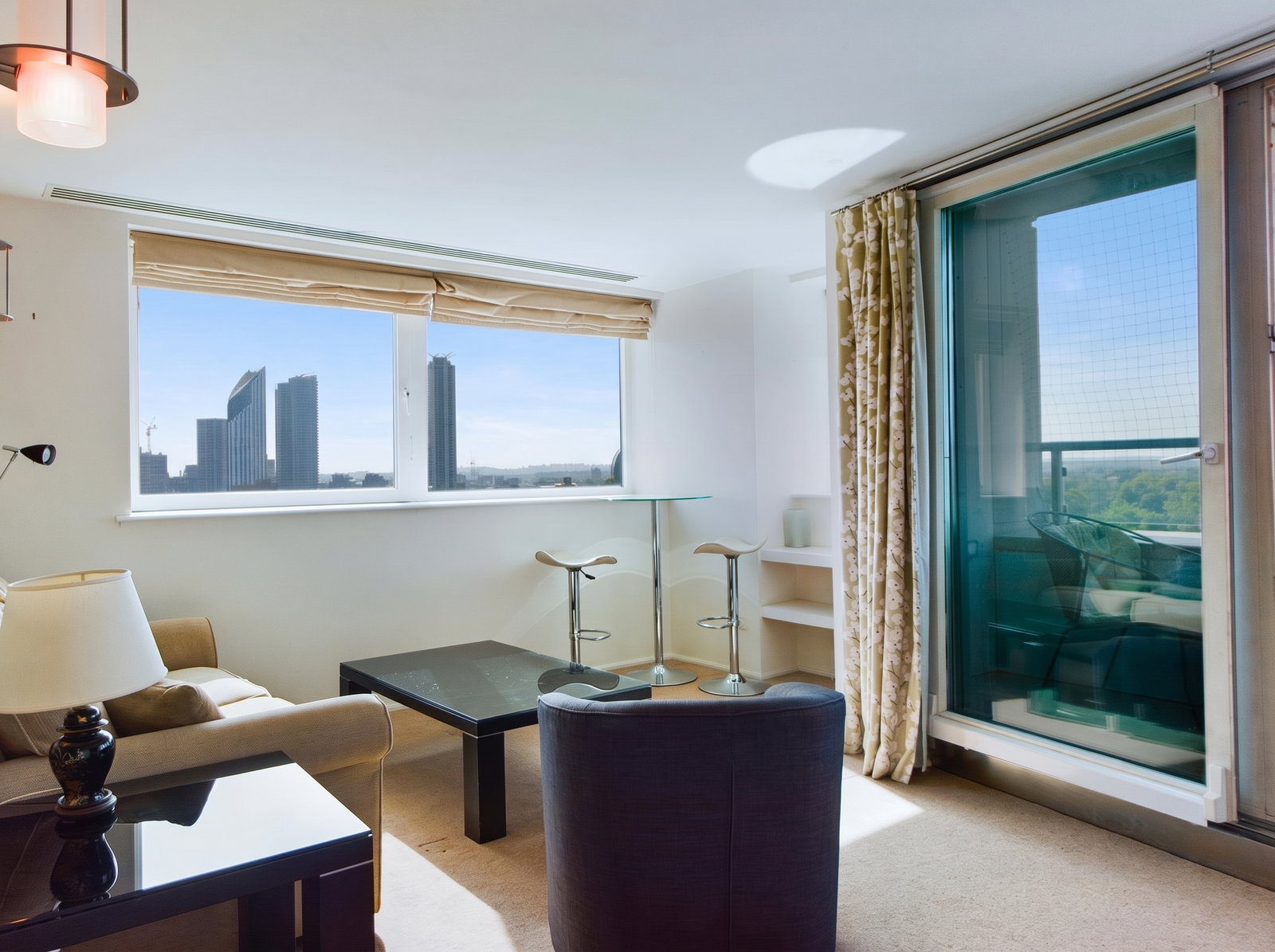 Apartment for rent in London, The Perspective Building, Westminster Bridge Road, London, SE1 7XA, 689 m²