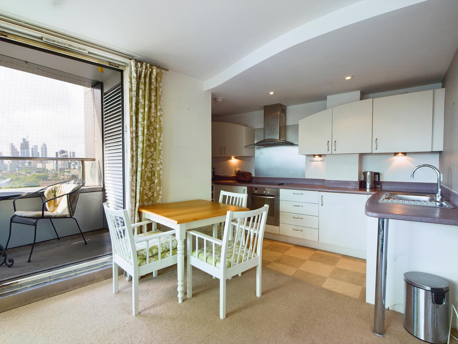 Apartment for rent in London, The Perspective Building, Westminster Bridge Road, London, SE1 7XA, 689 m²