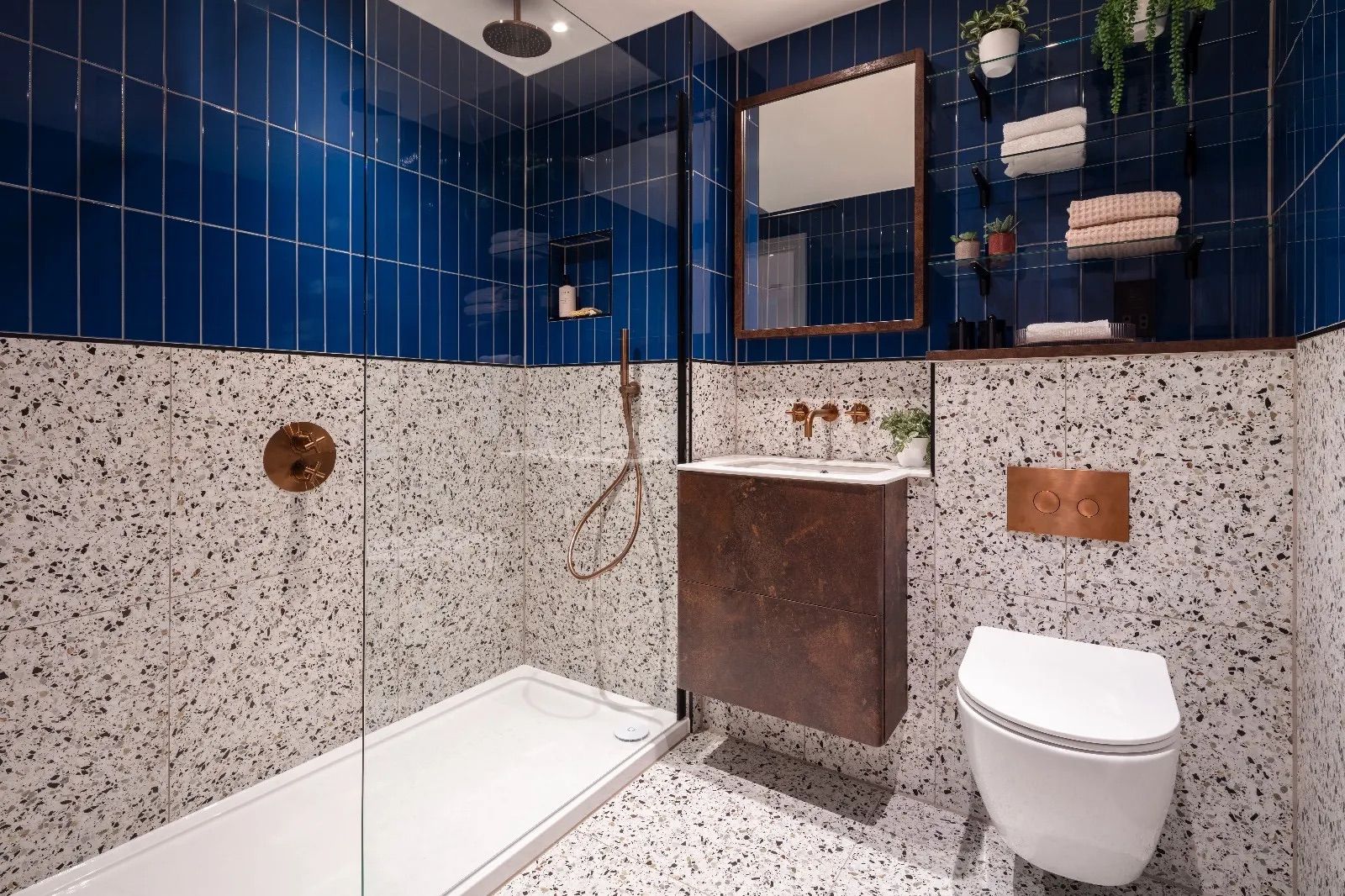 Apartment for rent in London, Folgate Apartments, Danvers Avenue, London, SW11, 693 m²
