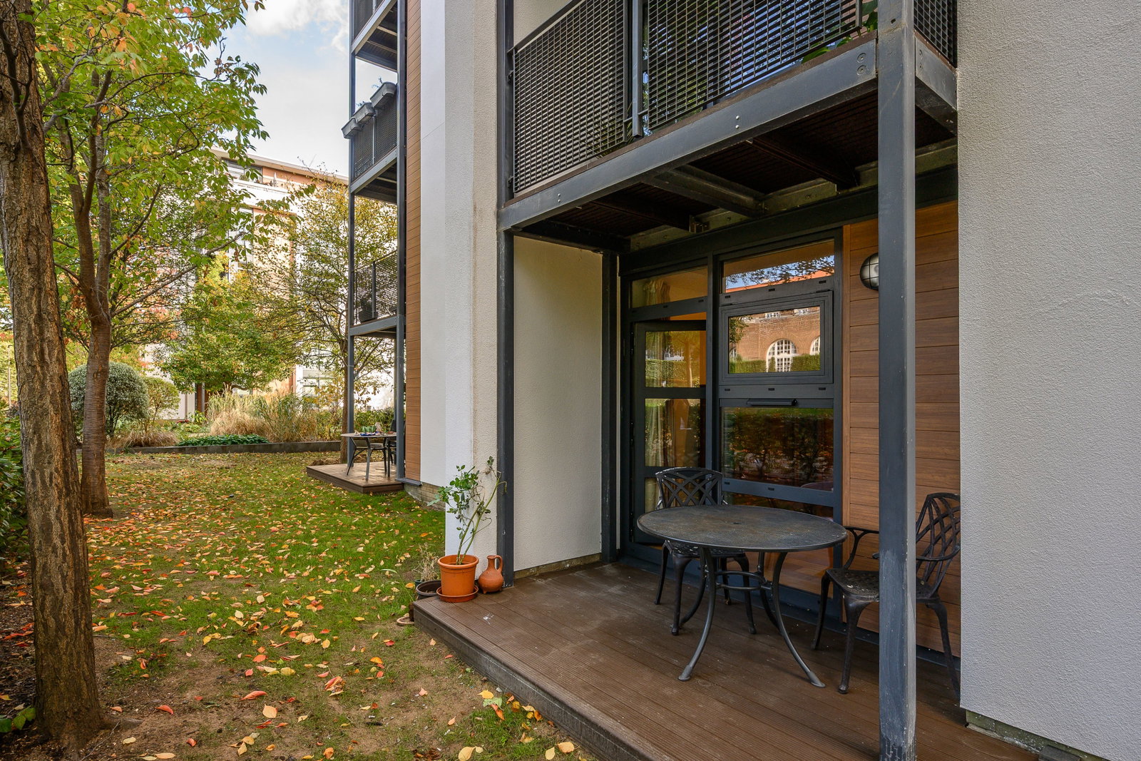 Ground Floor Flat for rent in London, Whitelands Crescent, SW18, 956 m²