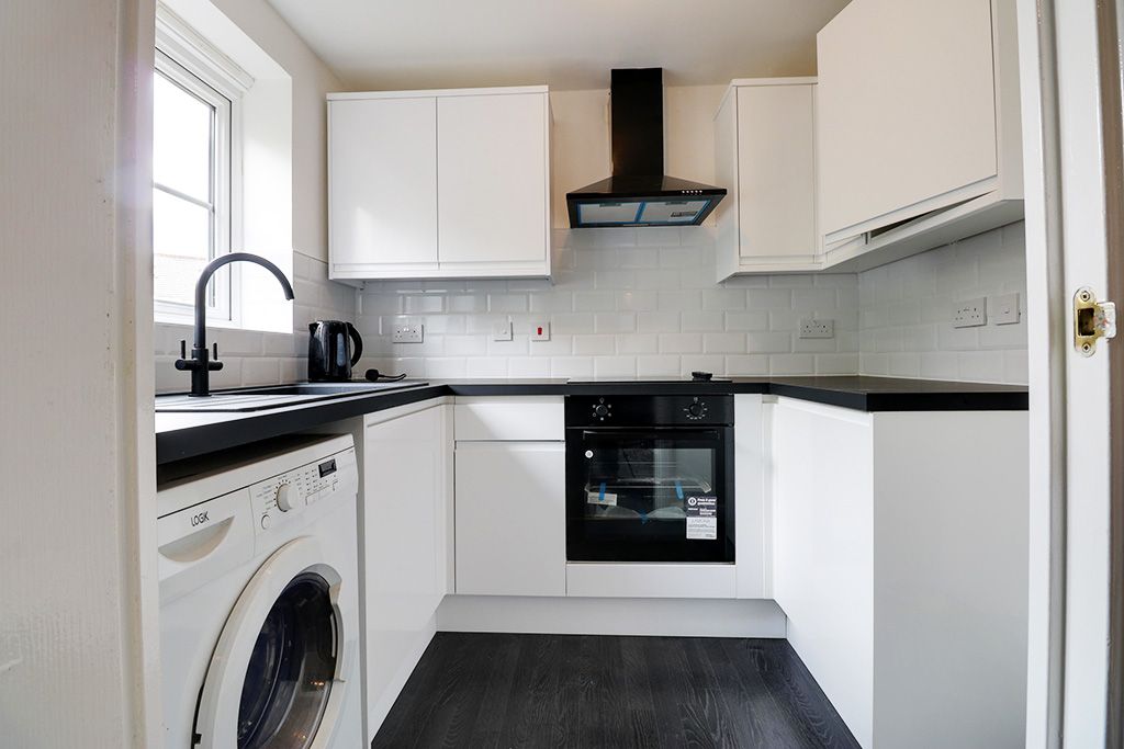 Flat for rent in Oldbury, Kellner Gardens, Oldbury, B69 3DX
