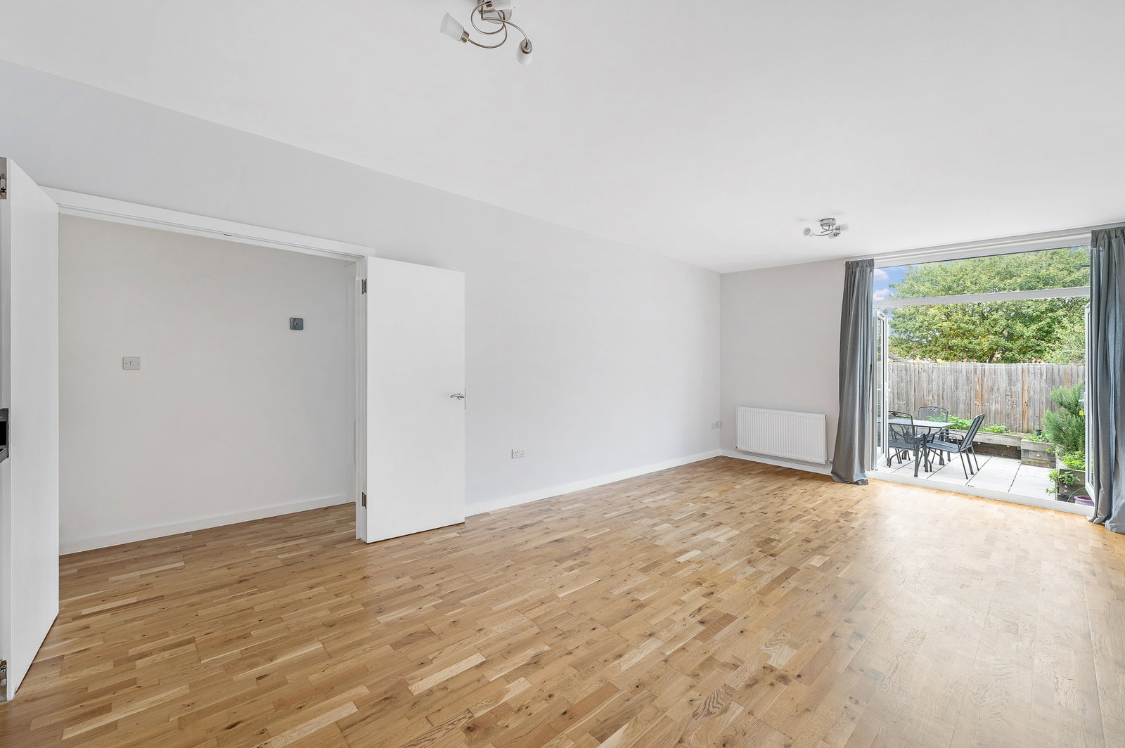Ground Floor Flat in Mitcham 4