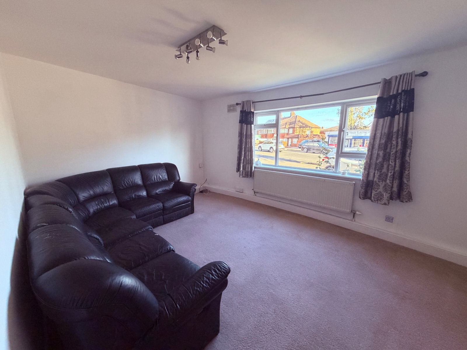 Flat for rent in Ruislip, Langham Court, Station Approach, South Ruislip, Ruislip, 657 m²