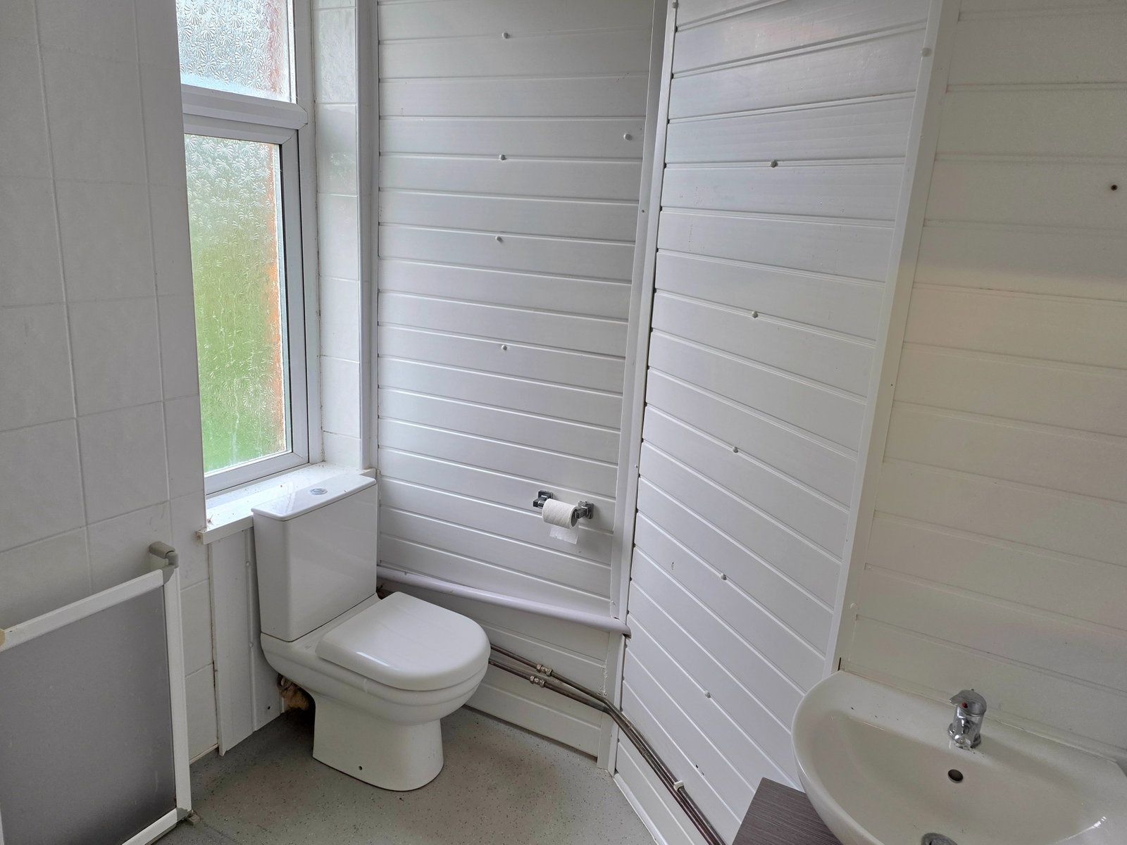 Ground Floor Flat for rent in Ryde, Station Road, Wootton Bridge, Ryde, PO33 4RQ