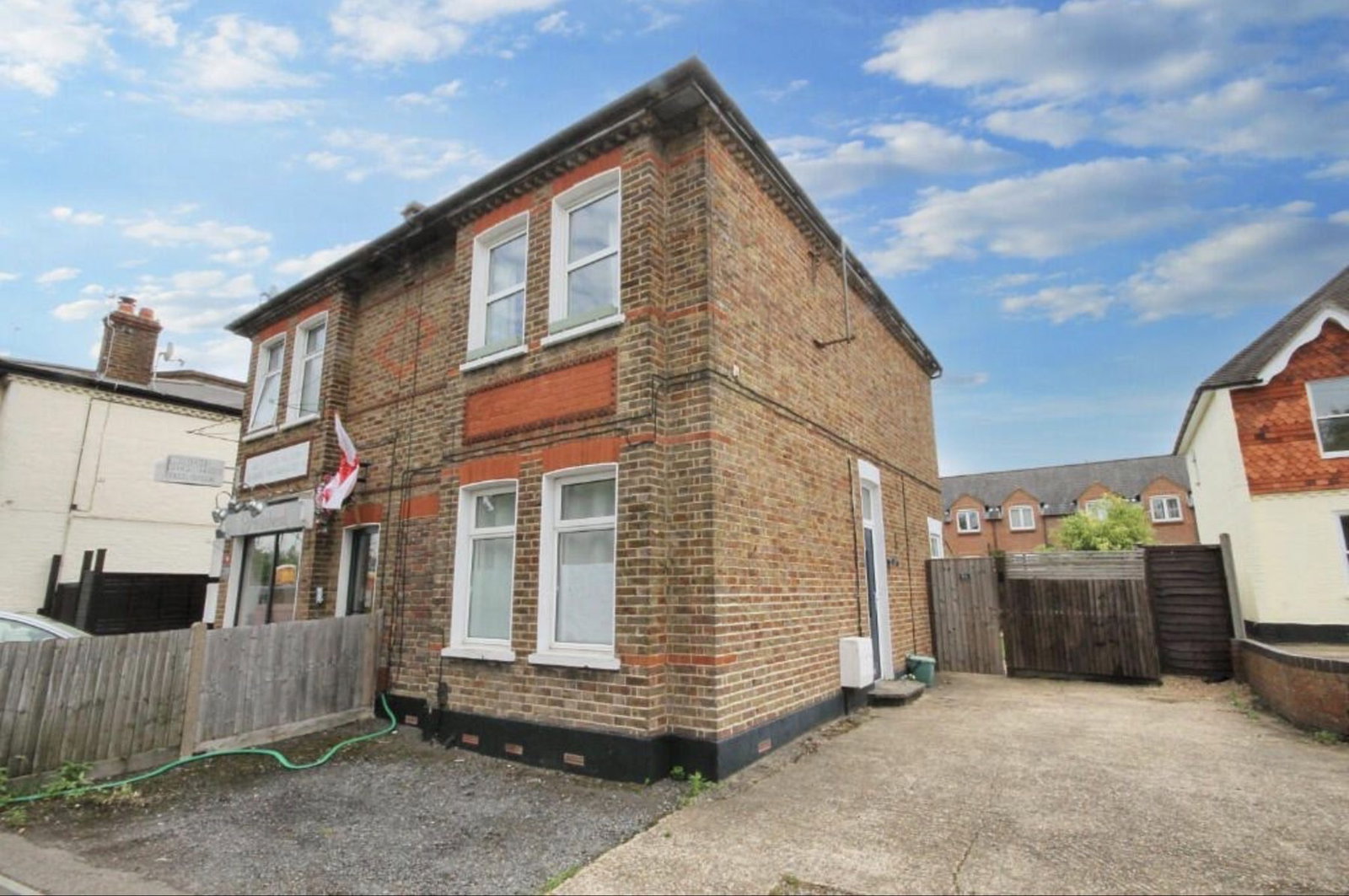 Maisonette for rent in Ashtead, The Street, Ashtead, KT21 2AH