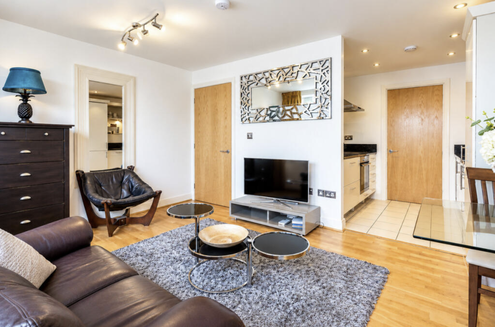 Flat for rent in London, Lombard Road, Battersea, SW11