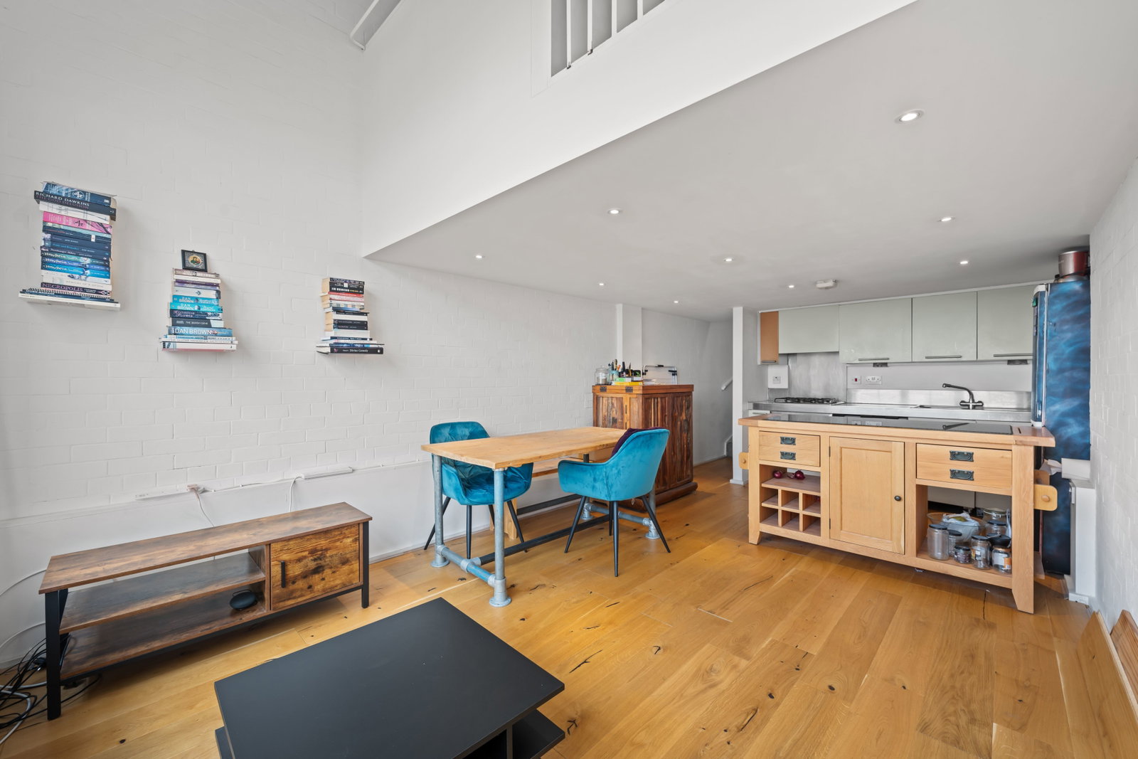 Apartment for rent in London, Bloomfield Road, London, SE18 7JD, 418 m²