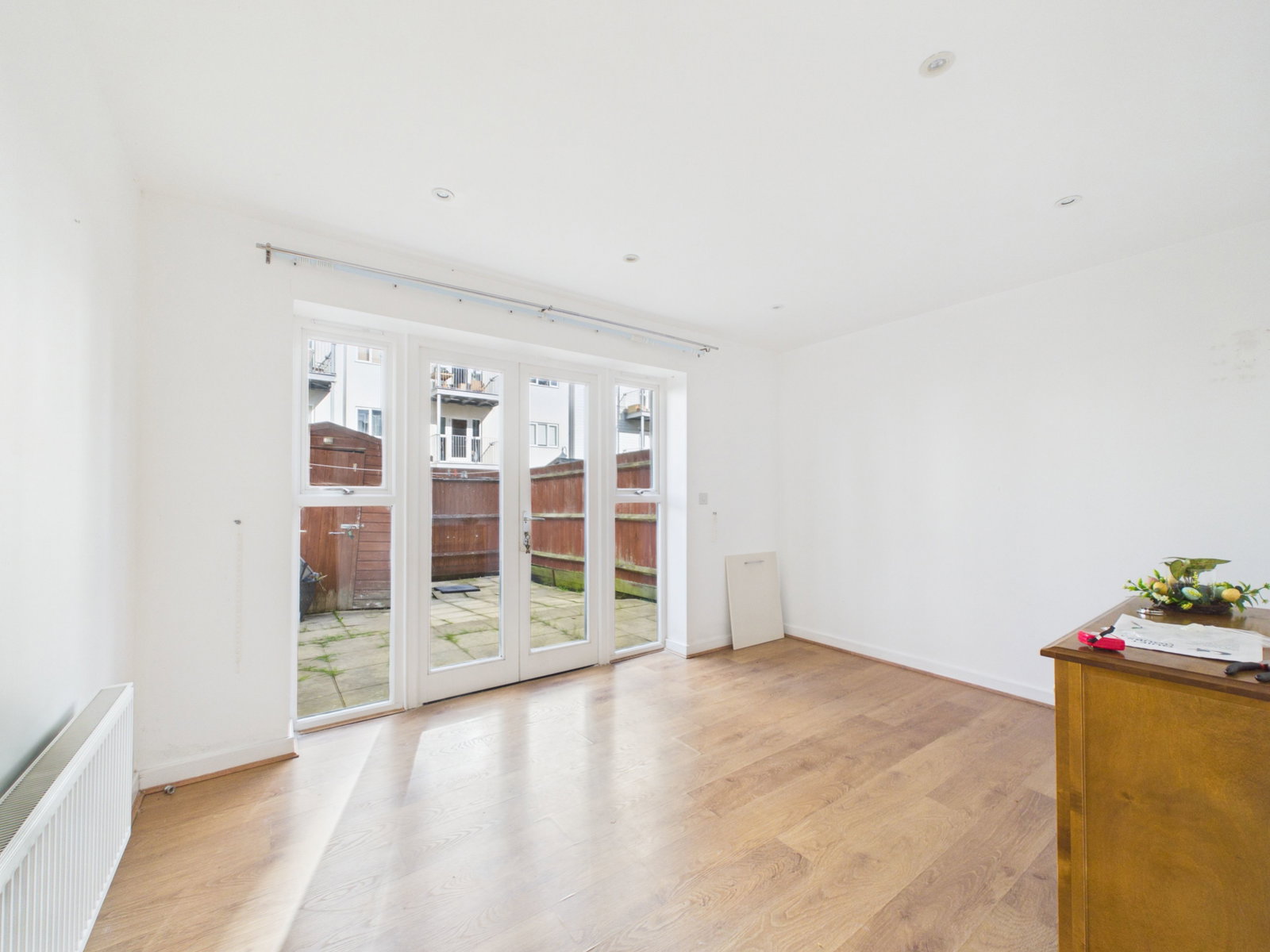 Terraced House for rent in Canterbury, Westwood Drive, Canterbury, 1013 m²