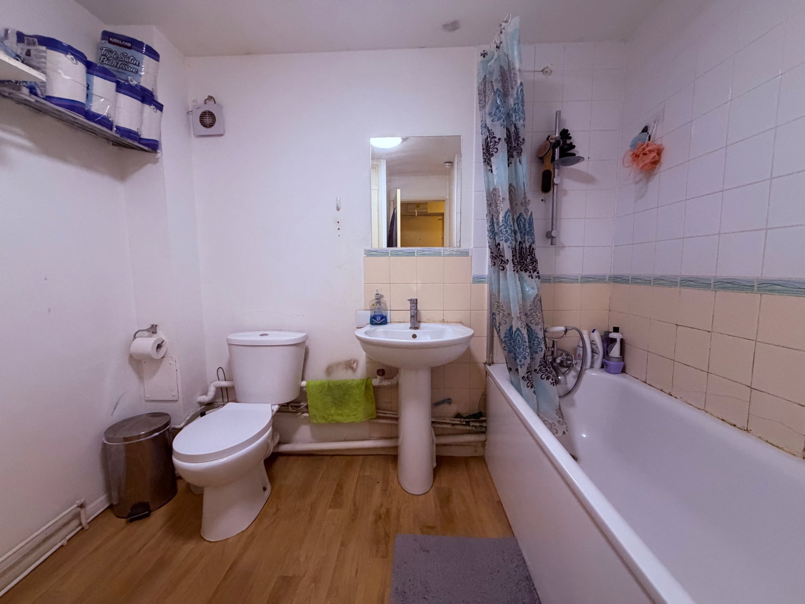 Flat for rent in Wembley, Pempath Place, Wembley, HA9, 506 m²